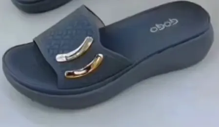 Women’s Black Platform Slide Sandals